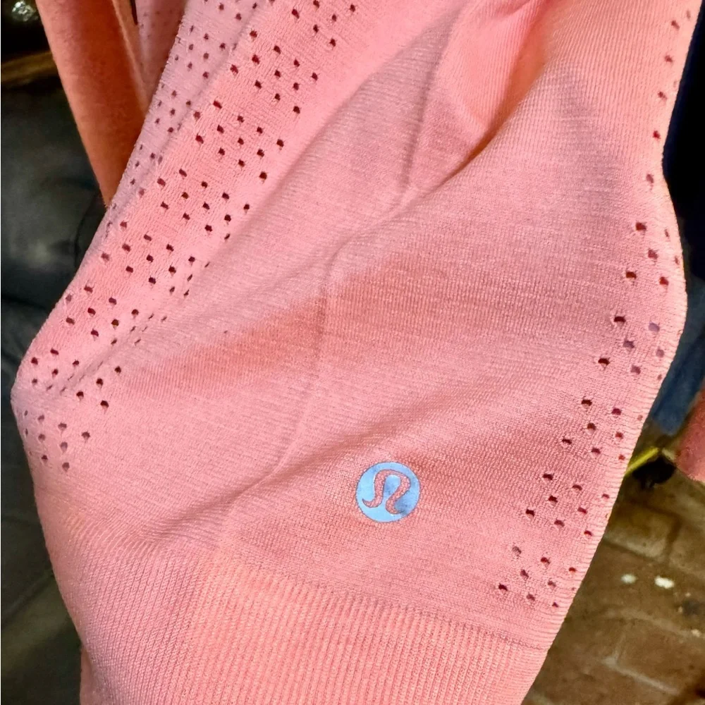 Lululemon‎ Breeze By Long Sleeve Coral Pink Size 6